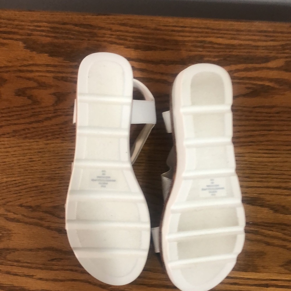 Nine West sandals - Picture 3 of 6